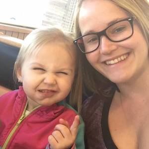 Meet your Posher, Larae